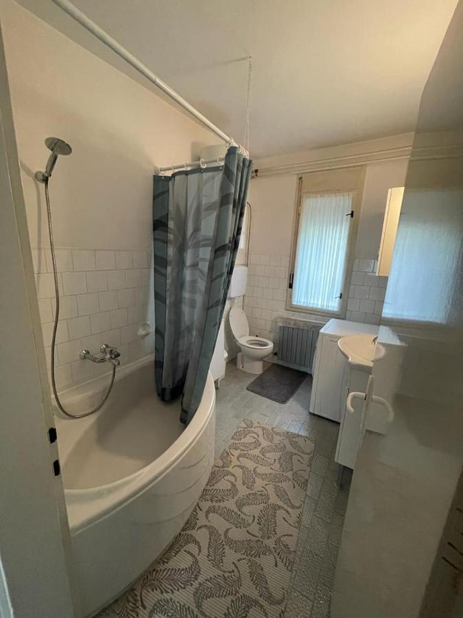 Ferienwohnung Apartman Pcelica Pula Exterior foto