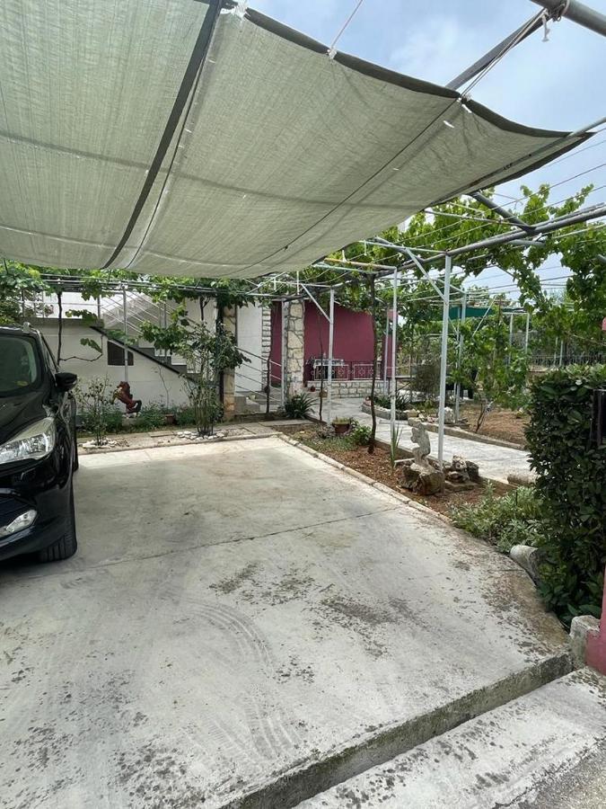 Ferienwohnung Apartman Pcelica Pula Exterior foto